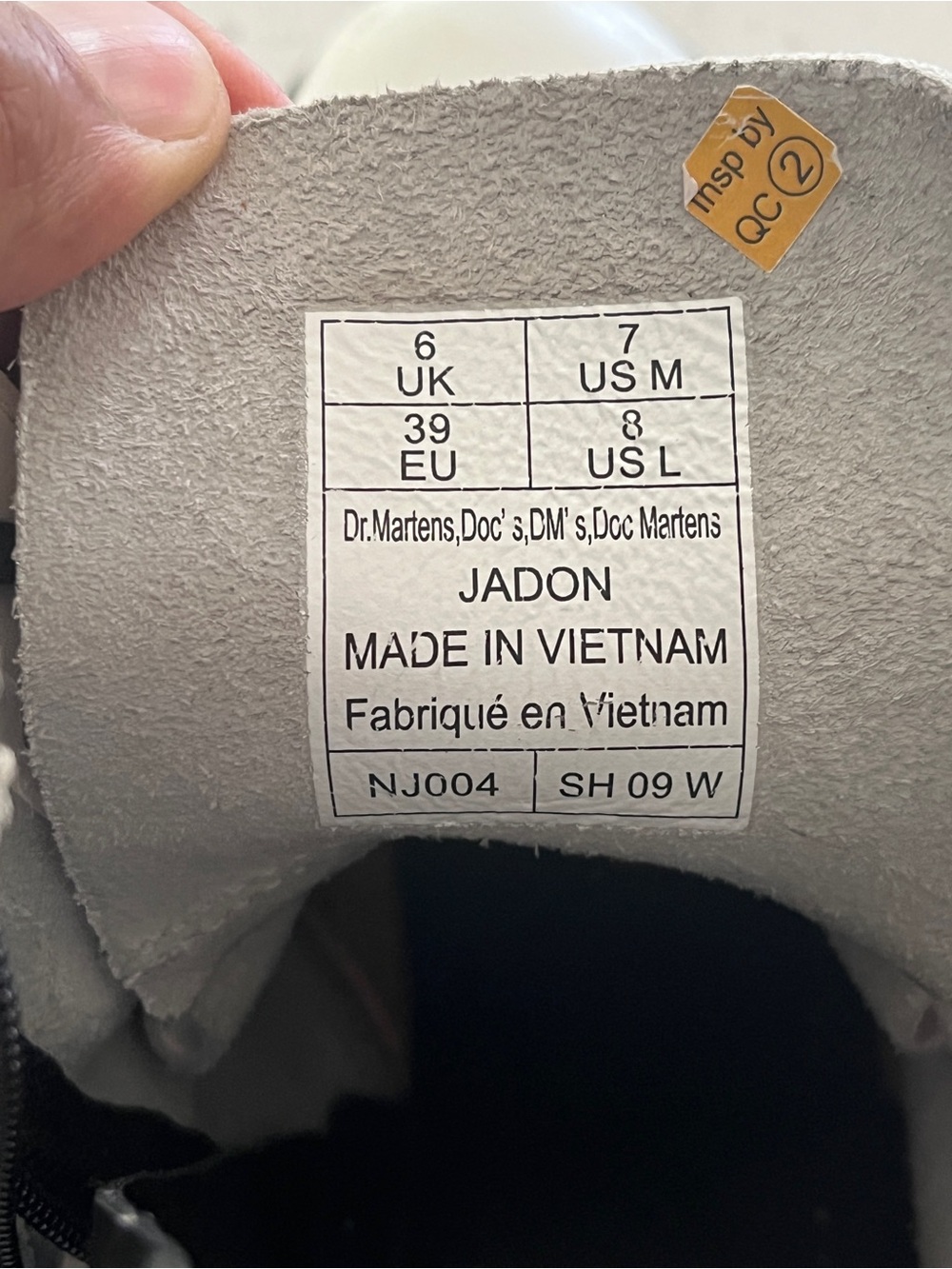 DR. MARTENS JADON BOOT SMOOTH LEATHER PLATFORMS - Picture 9 of 10
